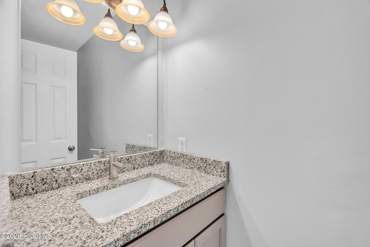 420 Myrtlewood Cir - Photo 6 of 21