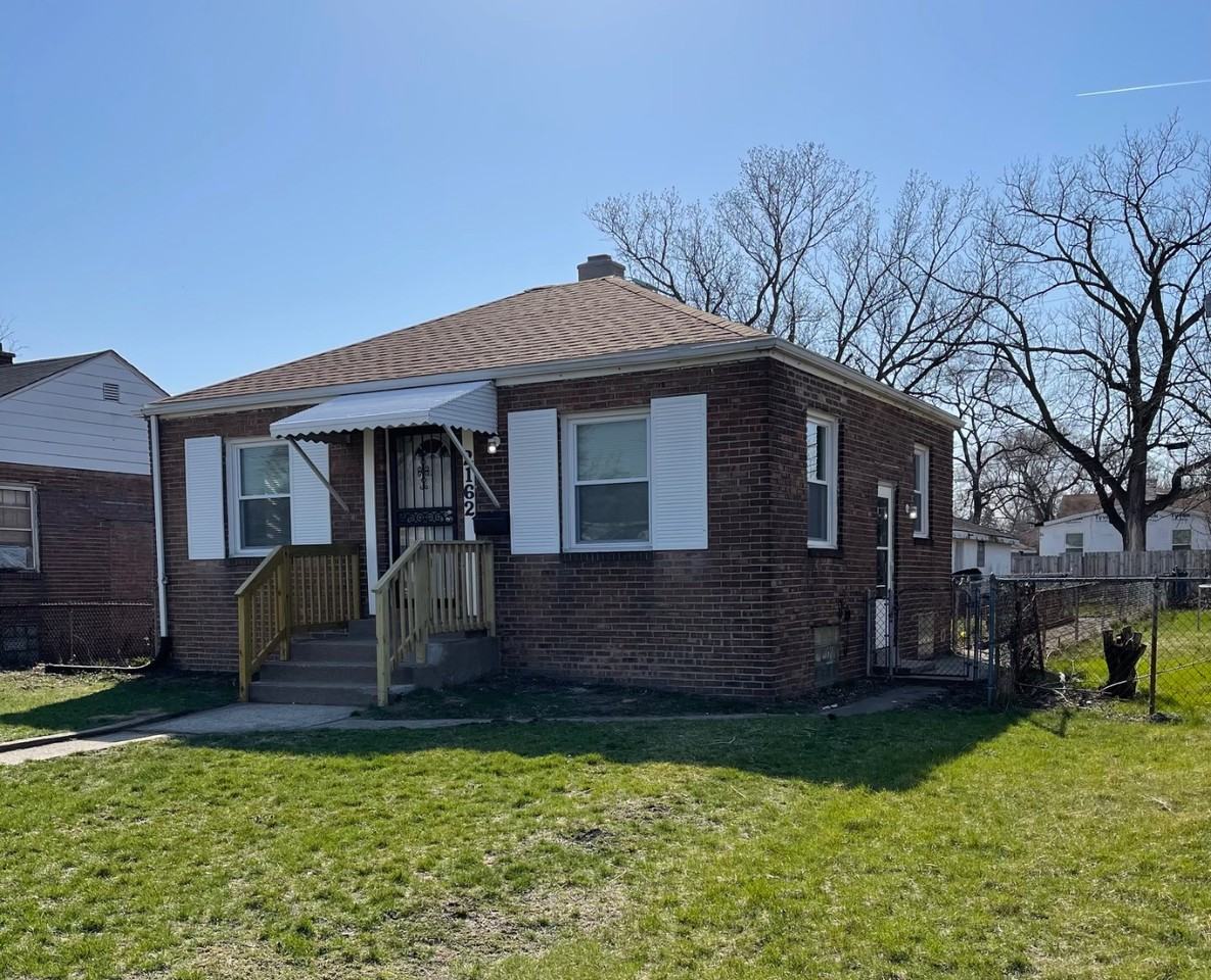 2162 Vermont St - Photo 2 of 20