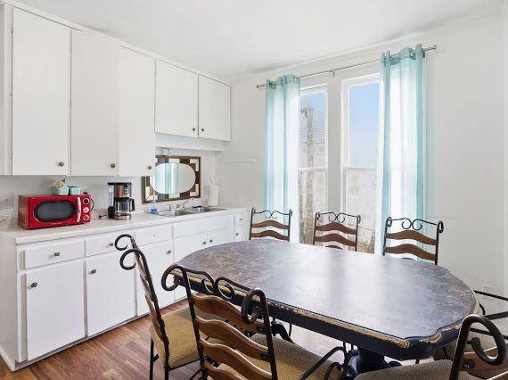 214 Elizabeth Ter - Photo 4 of 15