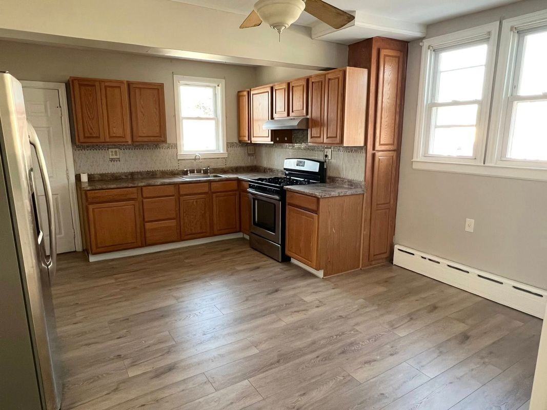 738 S 7th St ##1 - Photo 4 of 17