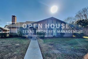 featured image of 3328 Fontaine St