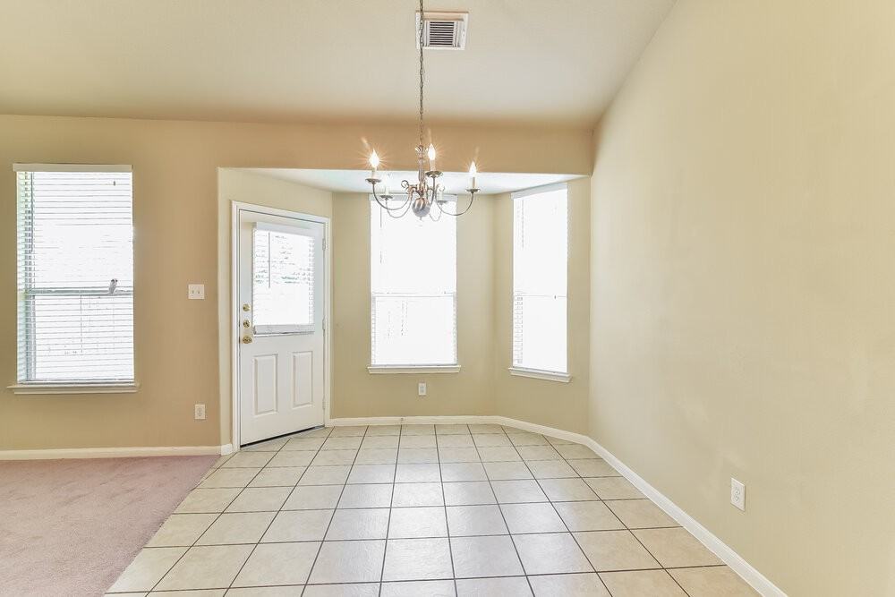 5915 Ranch Riata Ct - Photo 5 of 16