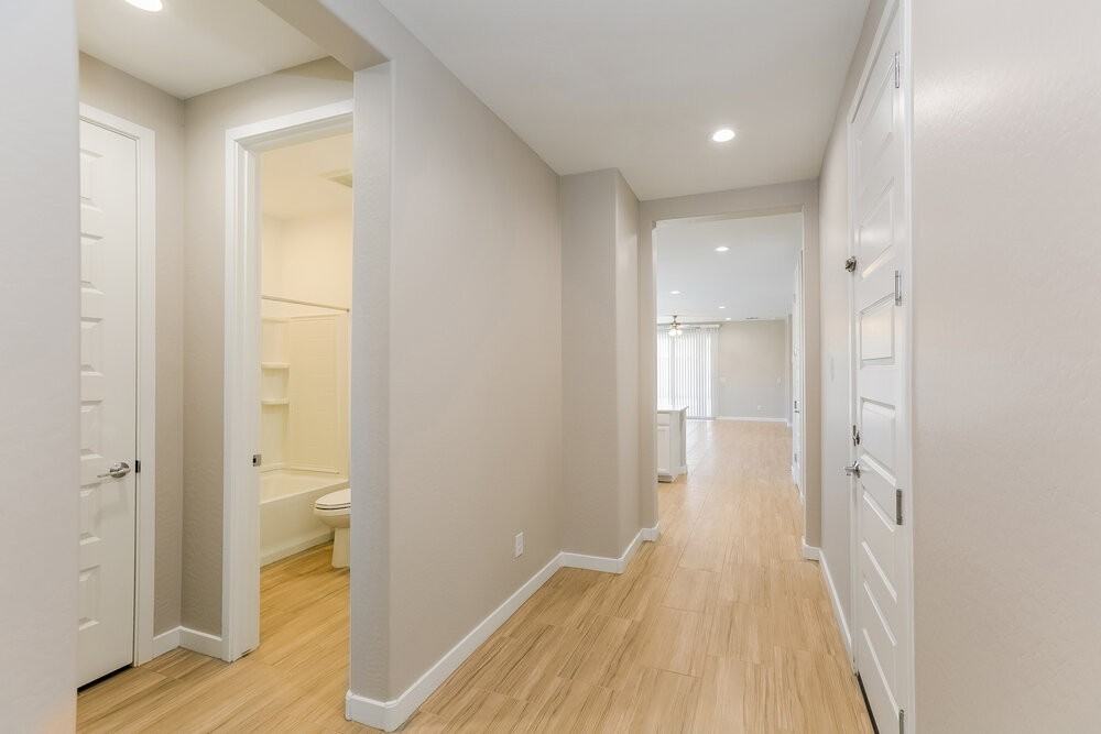 1219 E Glass Ln - Photo 3 of 16