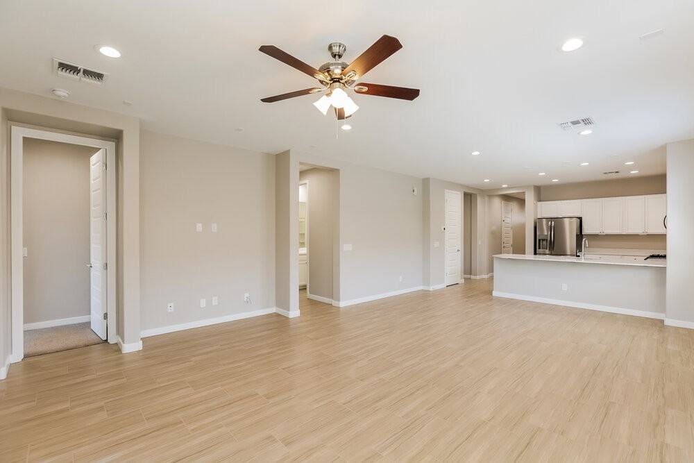 1219 E Glass Ln - Photo 5 of 16