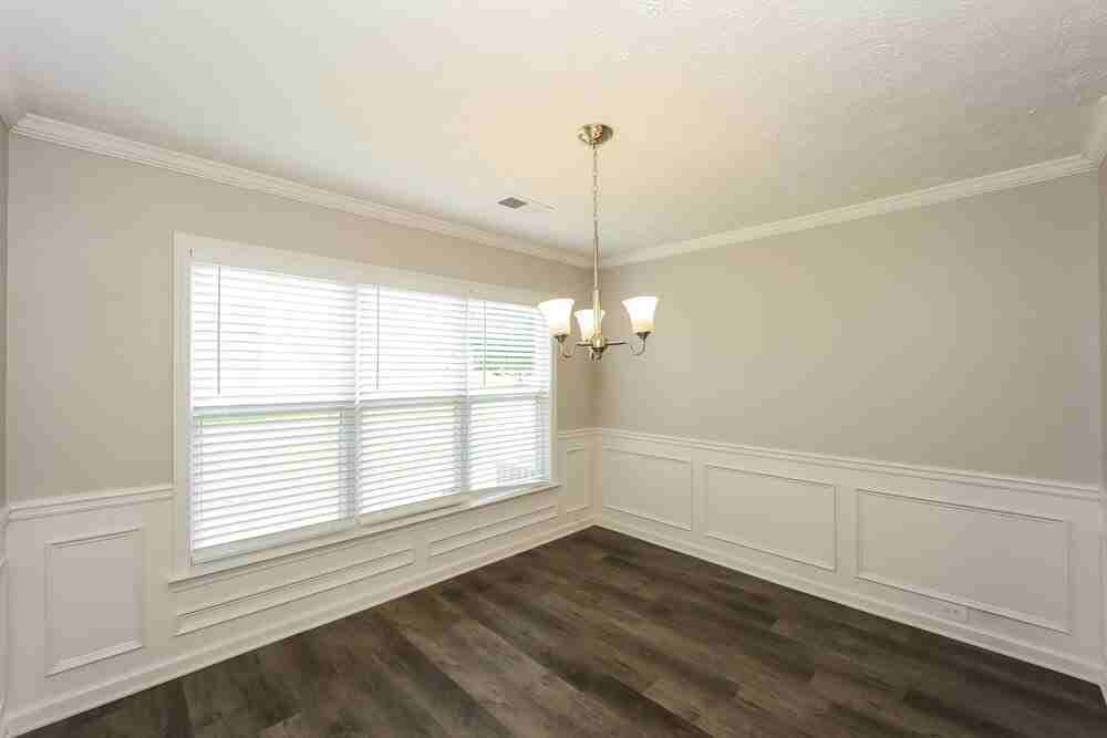 4130 Rockhill Ct - Photo 7 of 17