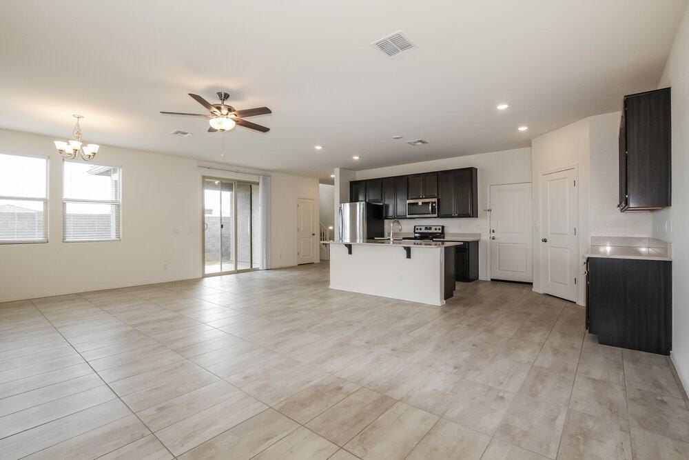 16663 W Sierra St - Photo 4 of 17