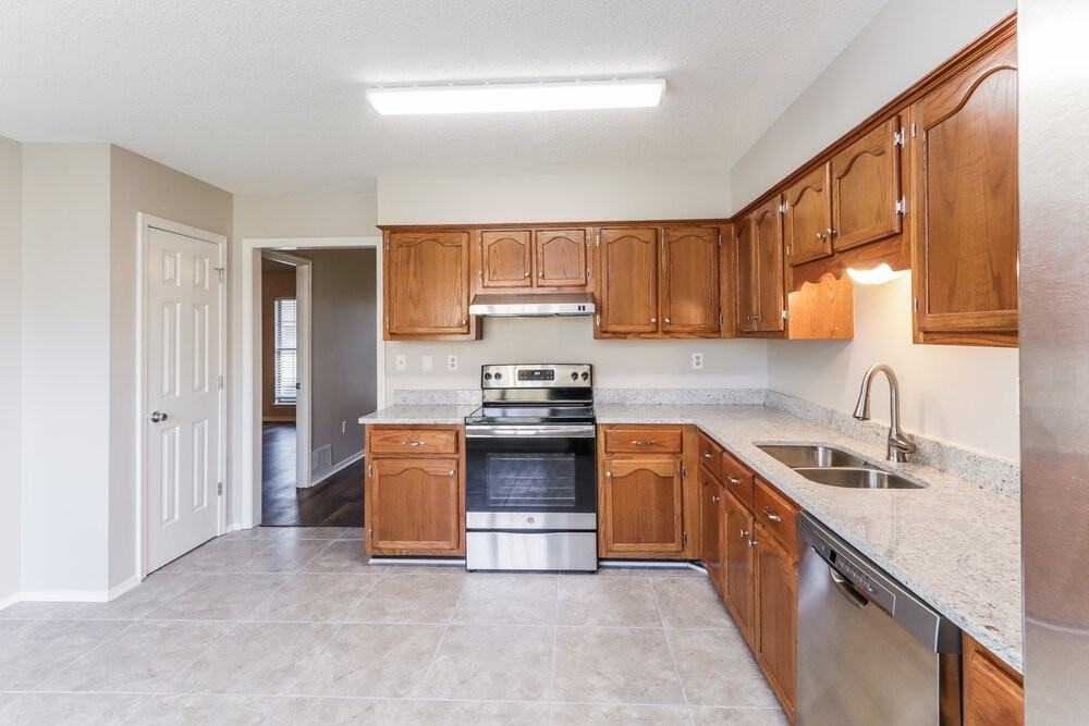 10326 Curtis Dr - Photo 7 of 15