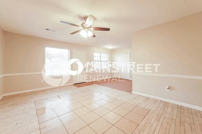 5325 Longwood Cv - Photo 5 of 16