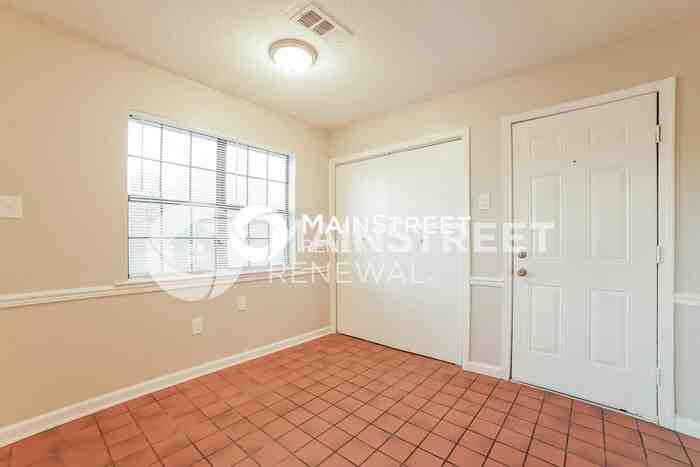 5325 Longwood Cv - Photo 6 of 16