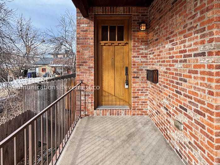 2455 S Williams St - Photo 3 of 36