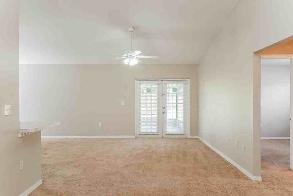 2132 Ridgemore Dr - Photo 3 of 16