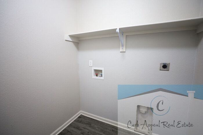 3722 Keeneland Dr - Photo 4 of 16