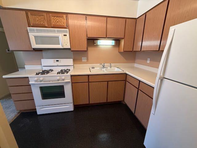 911 N Sheridan Rd #A5 - Photo 3 of 7