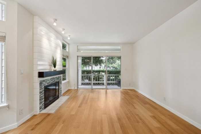 240 Amesport Lndg #240 - Photo 6 of 17