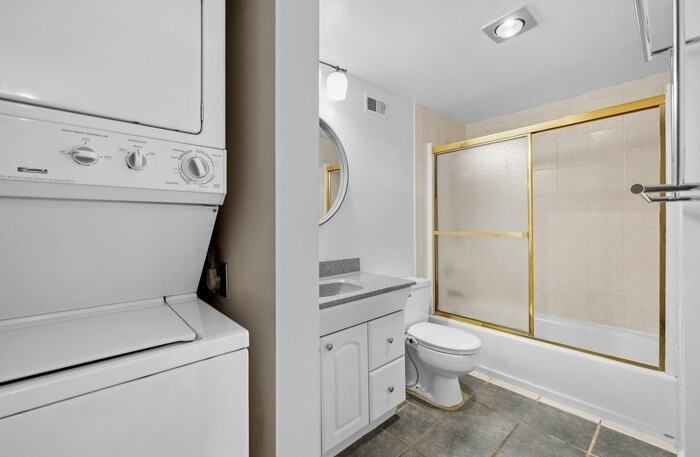 801 Franklin St #1201 - Photo 6 of 18