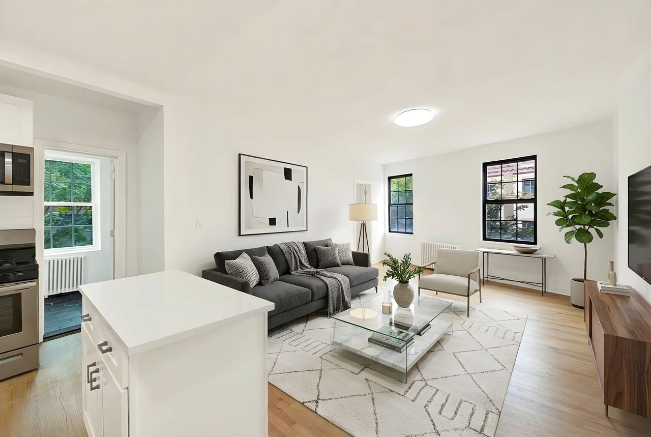 47 Franklin St #2 - Photo 2 of 3