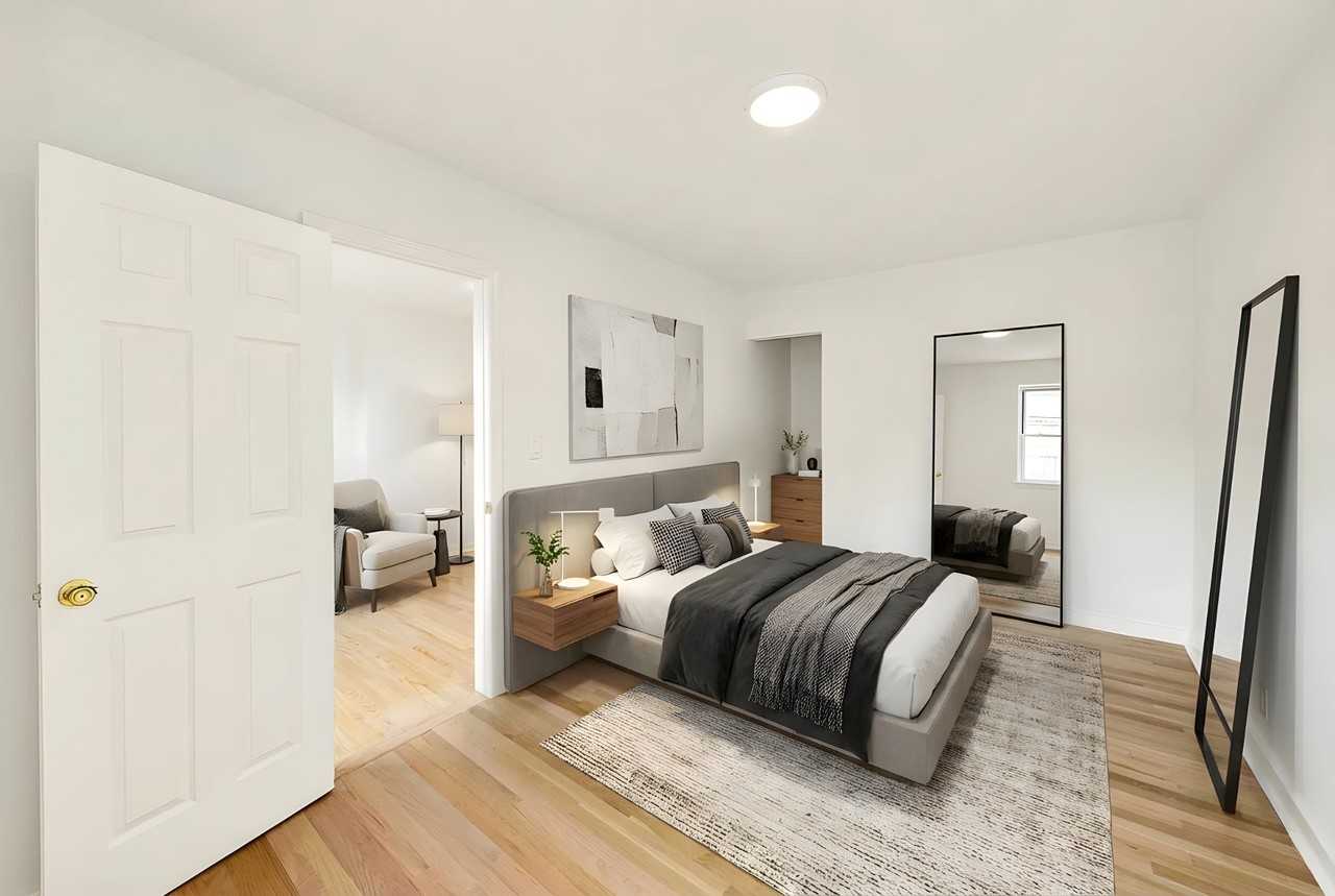 47 Franklin St #2 - Photo 3 of 3