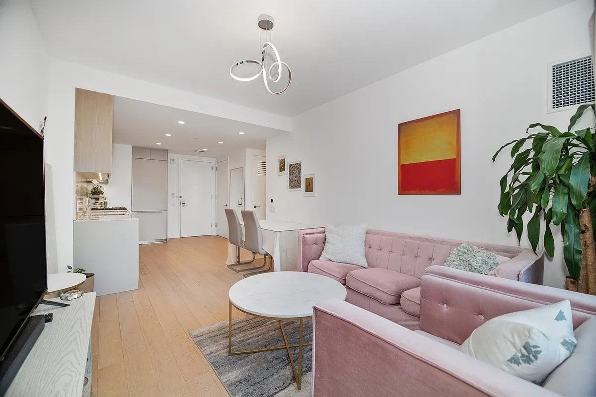 3 Court Sq #1909 - Photo 5 of 6