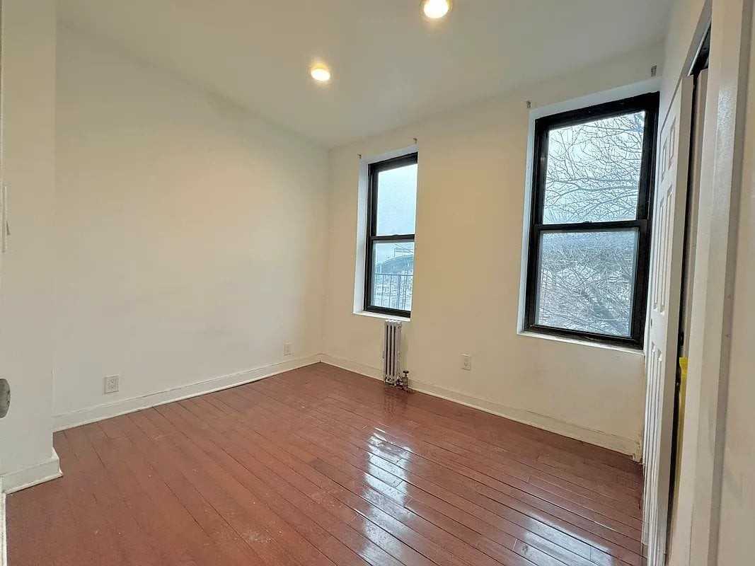 32 Garnet St #4B - Photo 5 of 6