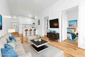 featured image of 160 Waverly Pl #25