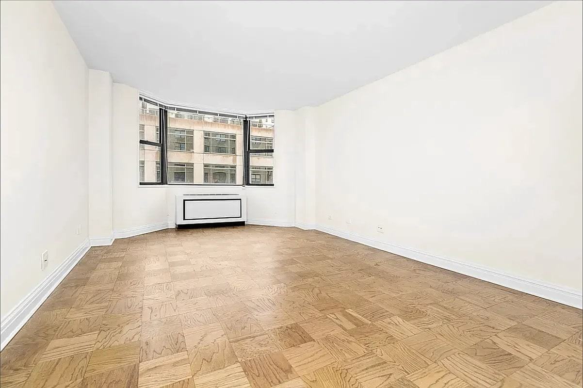 771 W End Ave #7F - Photo 2 of 4