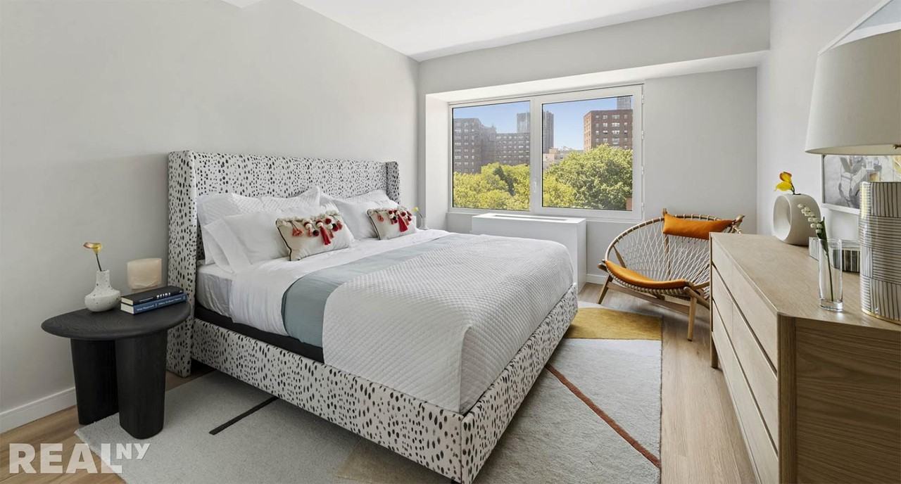 2nd Ave #9P - Photo 4 of 8