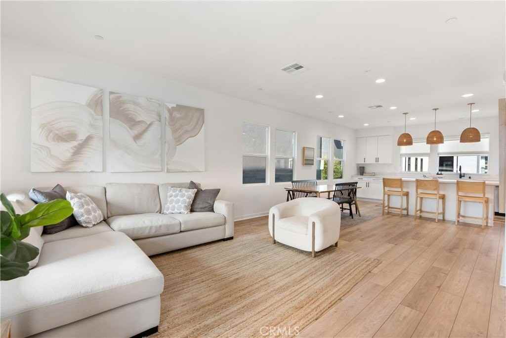 519 Caleigh Ln - Photo 7 of 29