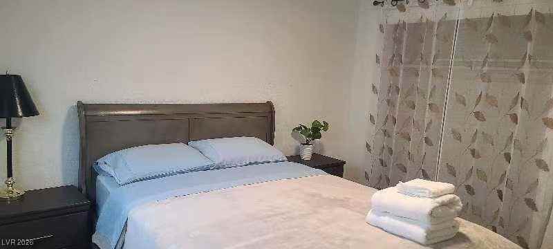 2200 S 6th St - Photo 7 of 8