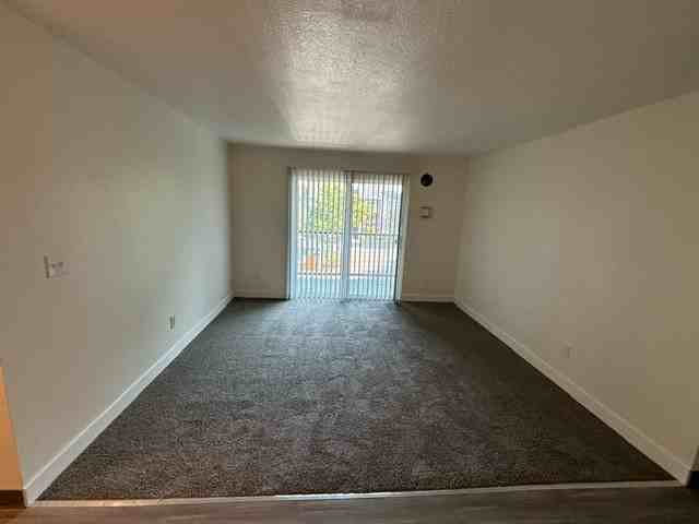 Shaw Terrace - 394 - Photo 2 of 30