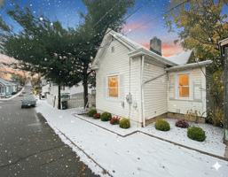 featured image of 109 E Pitt St