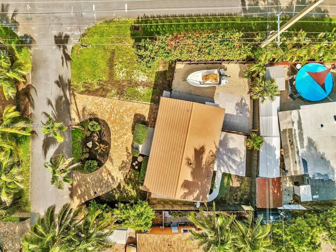 1513 Ne 30th Ct #2 - Photo 6 of 33