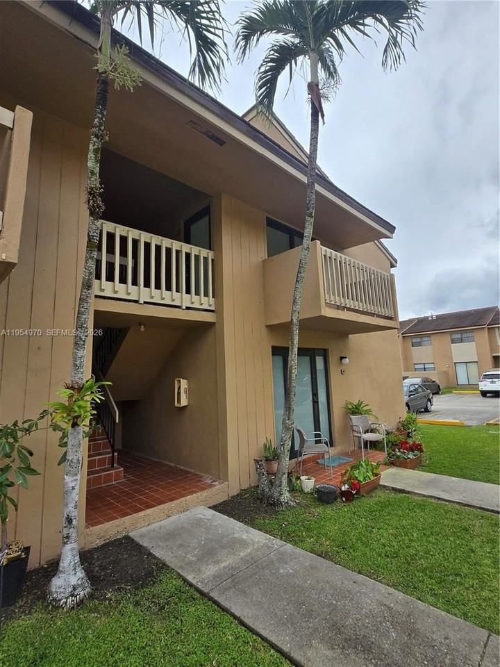 15439 Sw 80th St #202-9 - Photo 3 of 16