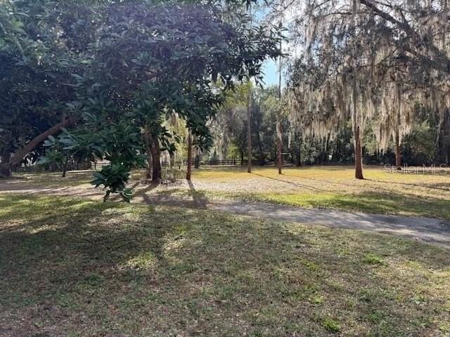 1905 Myrtle Lake Ave - Photo 4 of 18