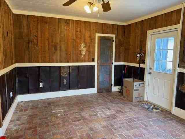 1905 Myrtle Lake Ave - Photo 5 of 18