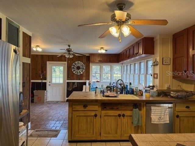 1905 Myrtle Lake Ave - Photo 6 of 18