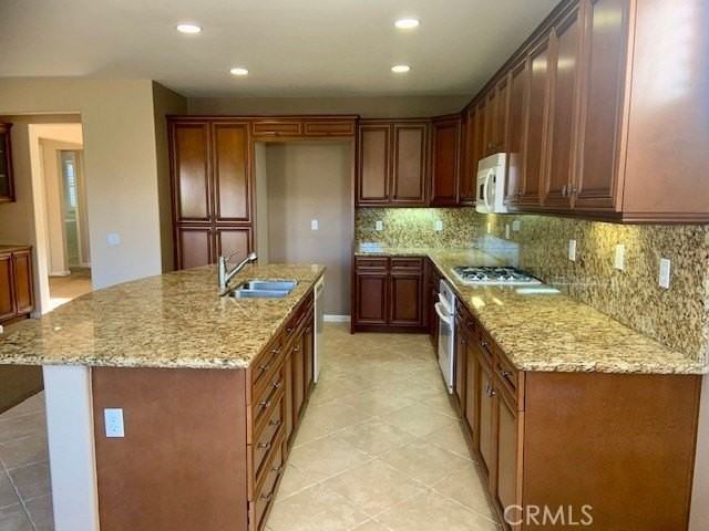 8822 Cuyamaca St - Photo 2 of 43