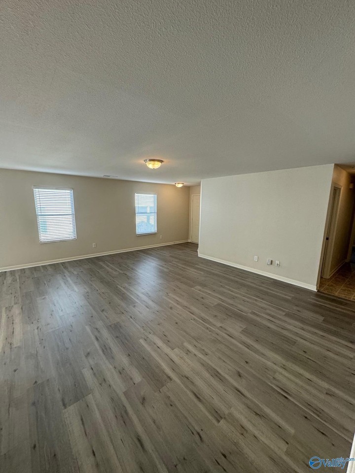 29962 Westfield Dr - Photo 4 of 18