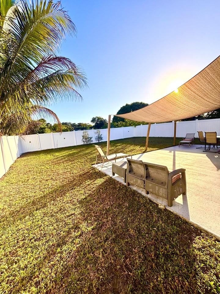 6934 Mitchell St - Photo 5 of 8