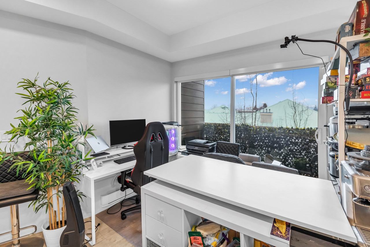 6283 Kingsway - Photo 5 of 26