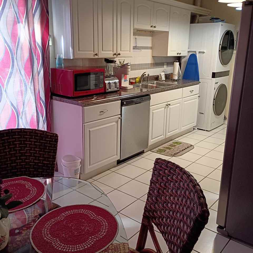 221 Arthur Avenue #B - Photo 7 of 17