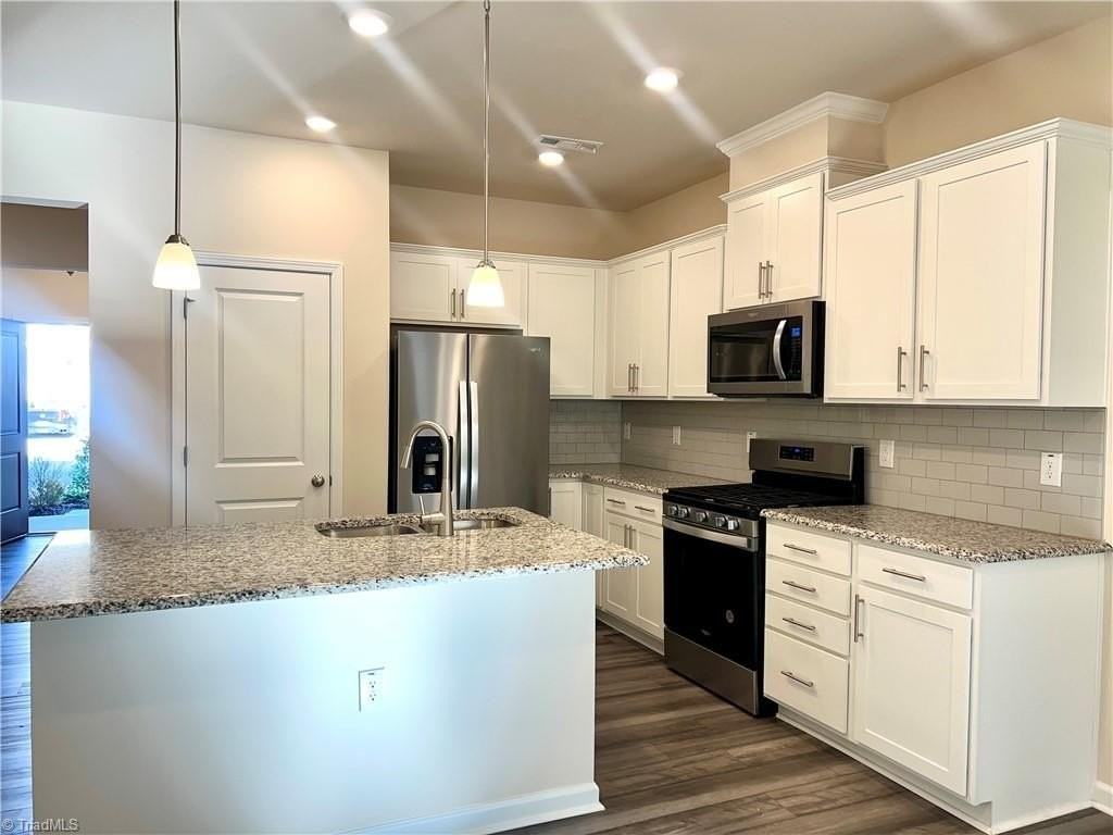 861 Falls Grove Trl - Photo 6 of 36