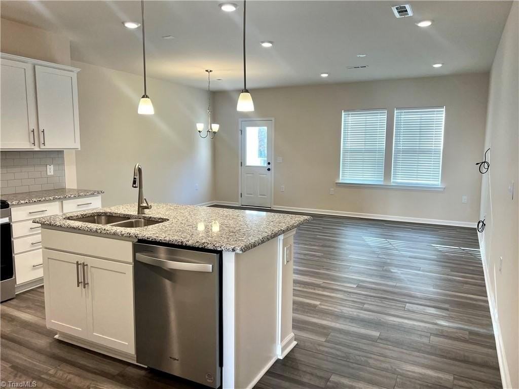 861 Falls Grove Trl - Photo 7 of 36