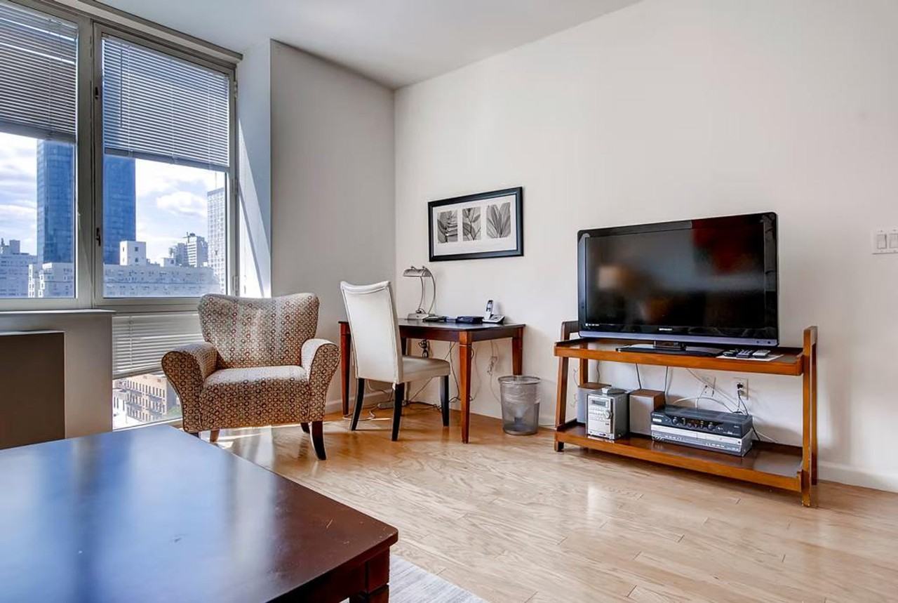 400 East 66th Street - Photo 3 of 29