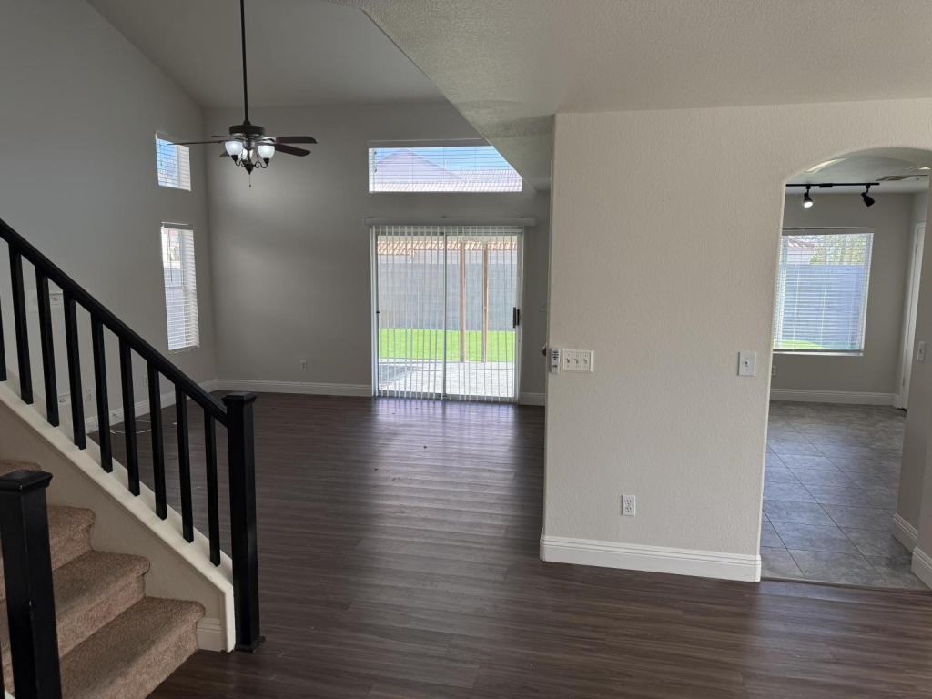 7624 License St - Photo 3 of 16