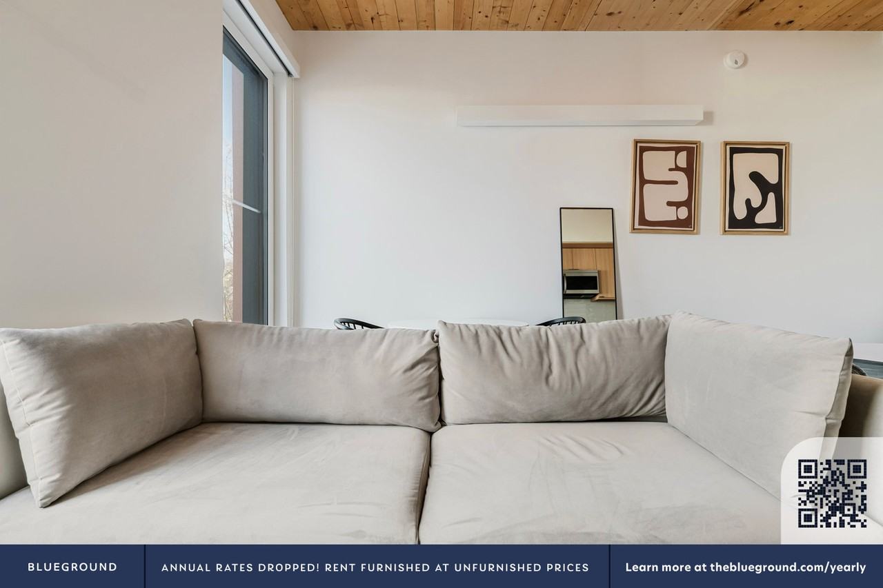 154 Broadway #1107 - Photo 4 of 30