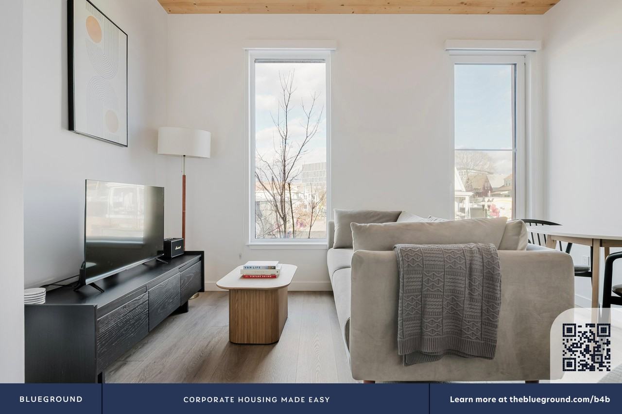 154 Broadway #1107 - Photo 6 of 30