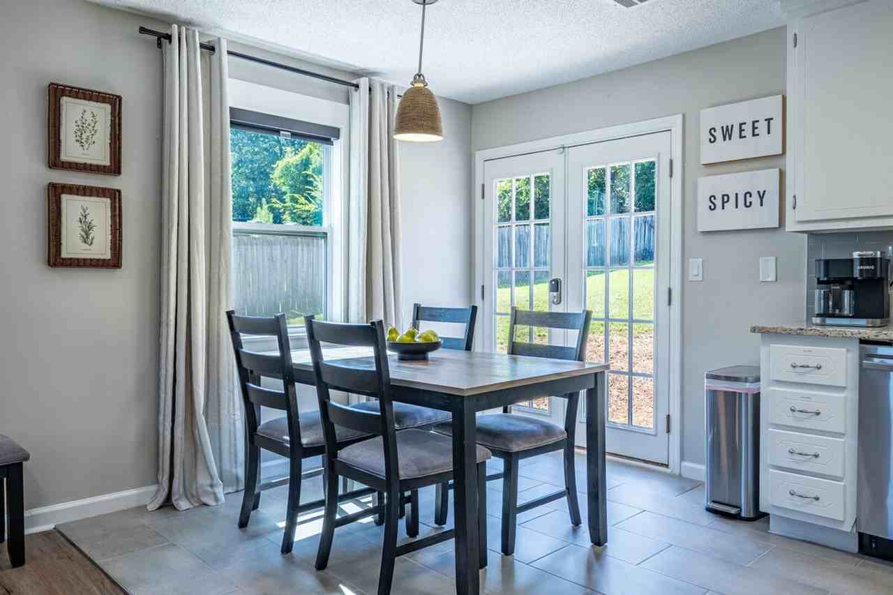 25 Jennifer Ln #1234805P - Photo 2 of 30