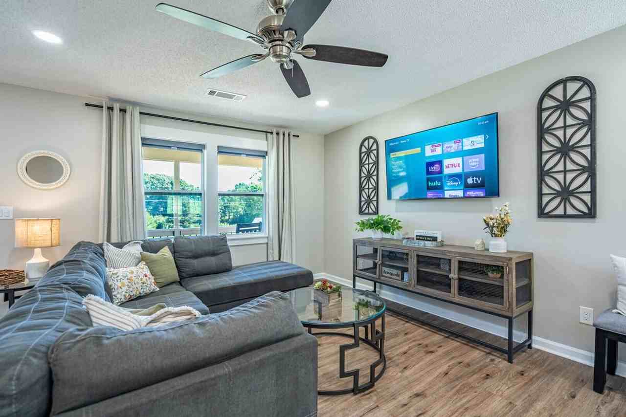 25 Jennifer Ln #1234805P - Photo 5 of 30