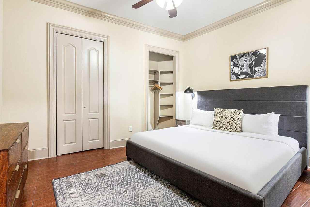 Baronne St #1267004P - Photo 6 of 23