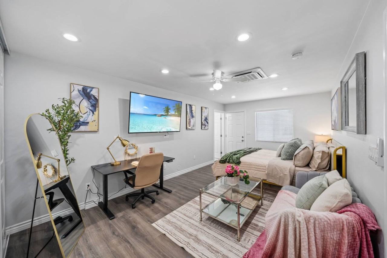 10983 Parkdale Avenue - Photo 2 of 42